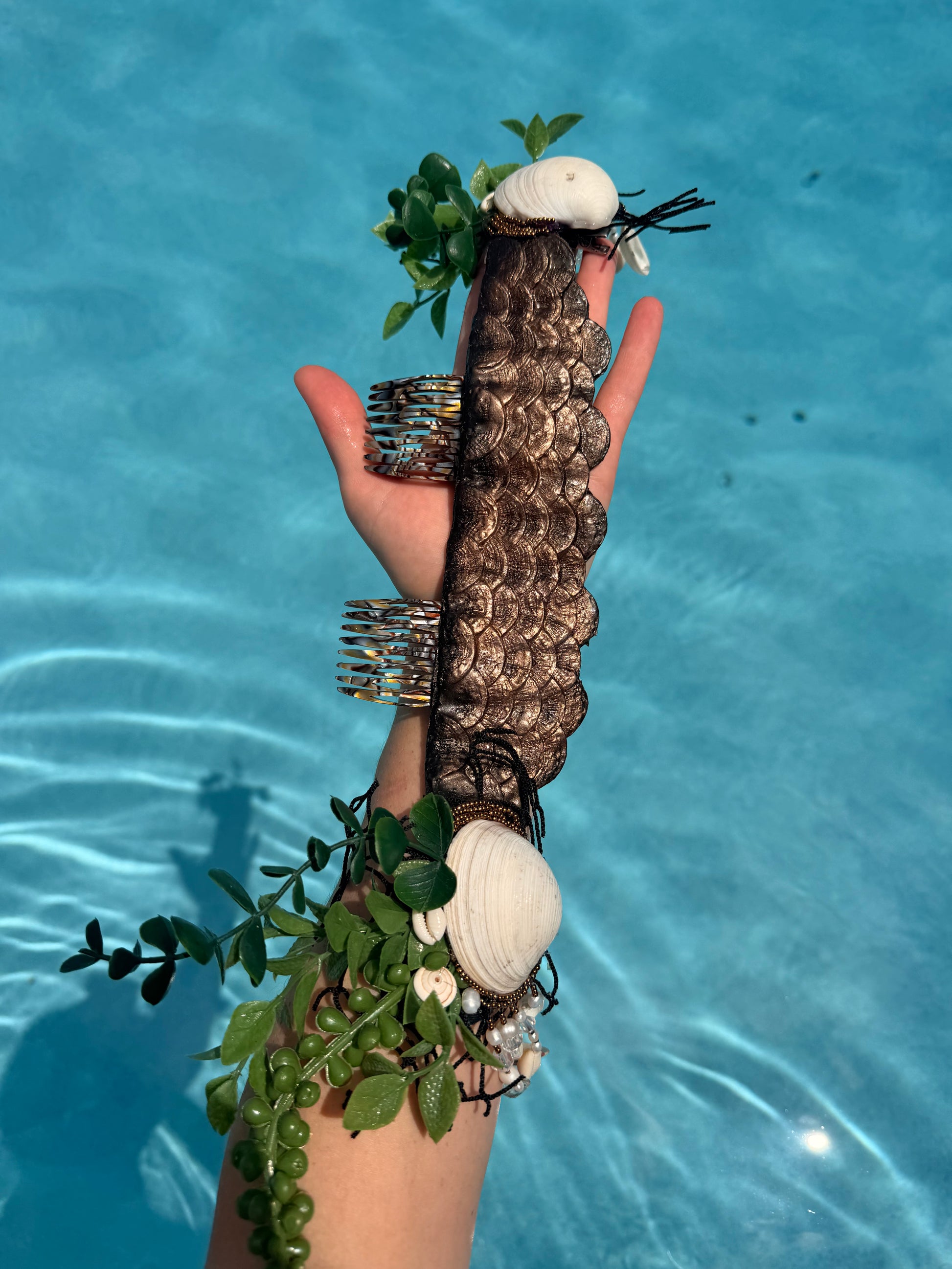 Clam Shell Bronze Scale band Headress