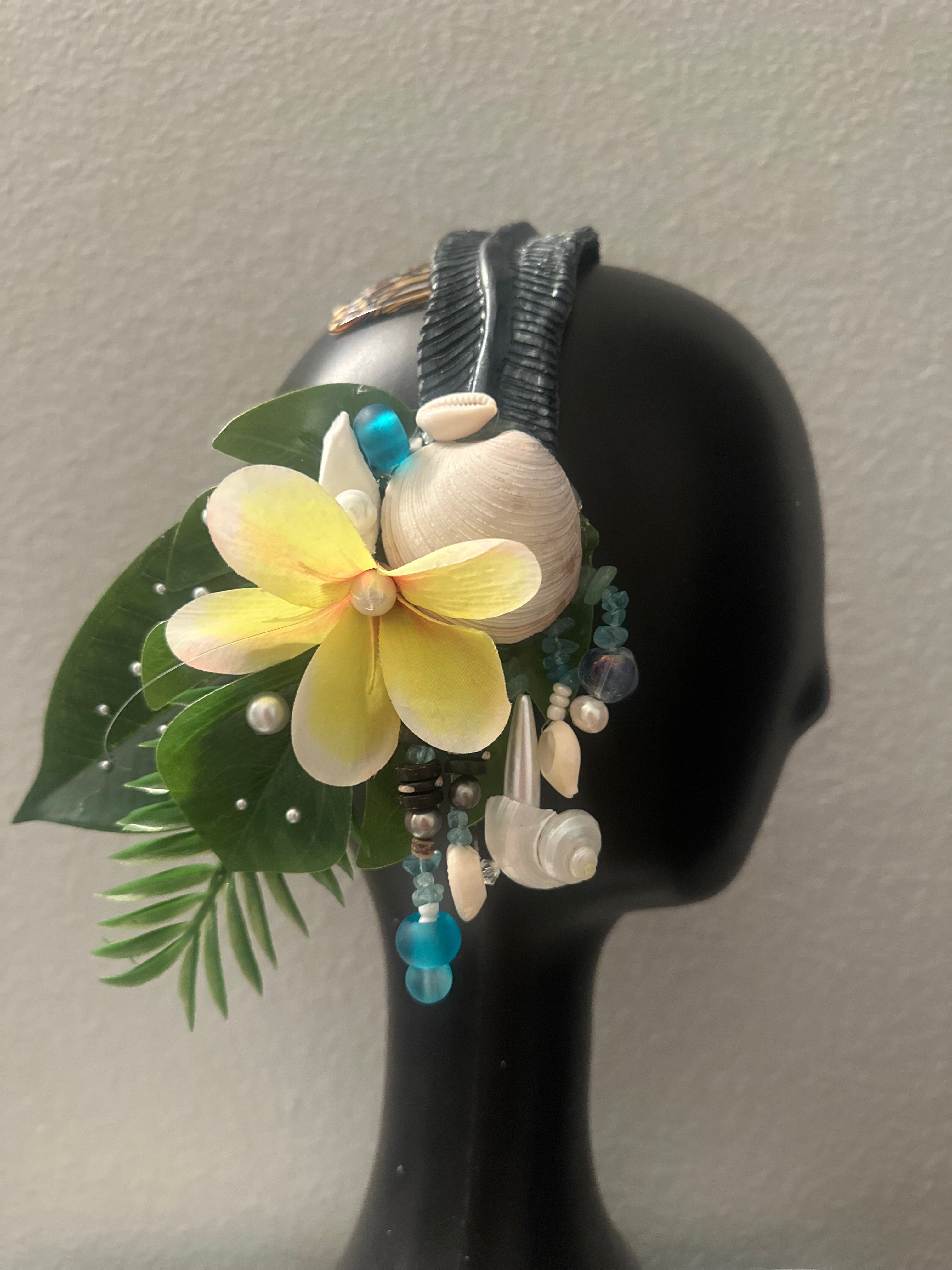 Shell-Inspired Mermaid Hair Pieces – Headdresses + Clip