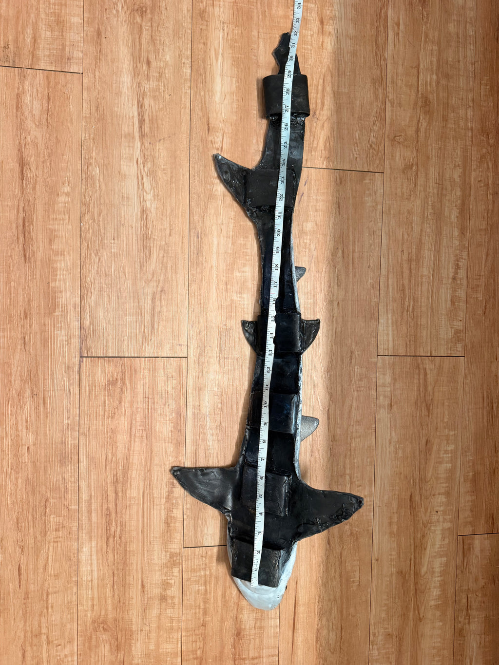 Great white coloration/Black tip Body shape shark weight belt 3.5lbs of added weight