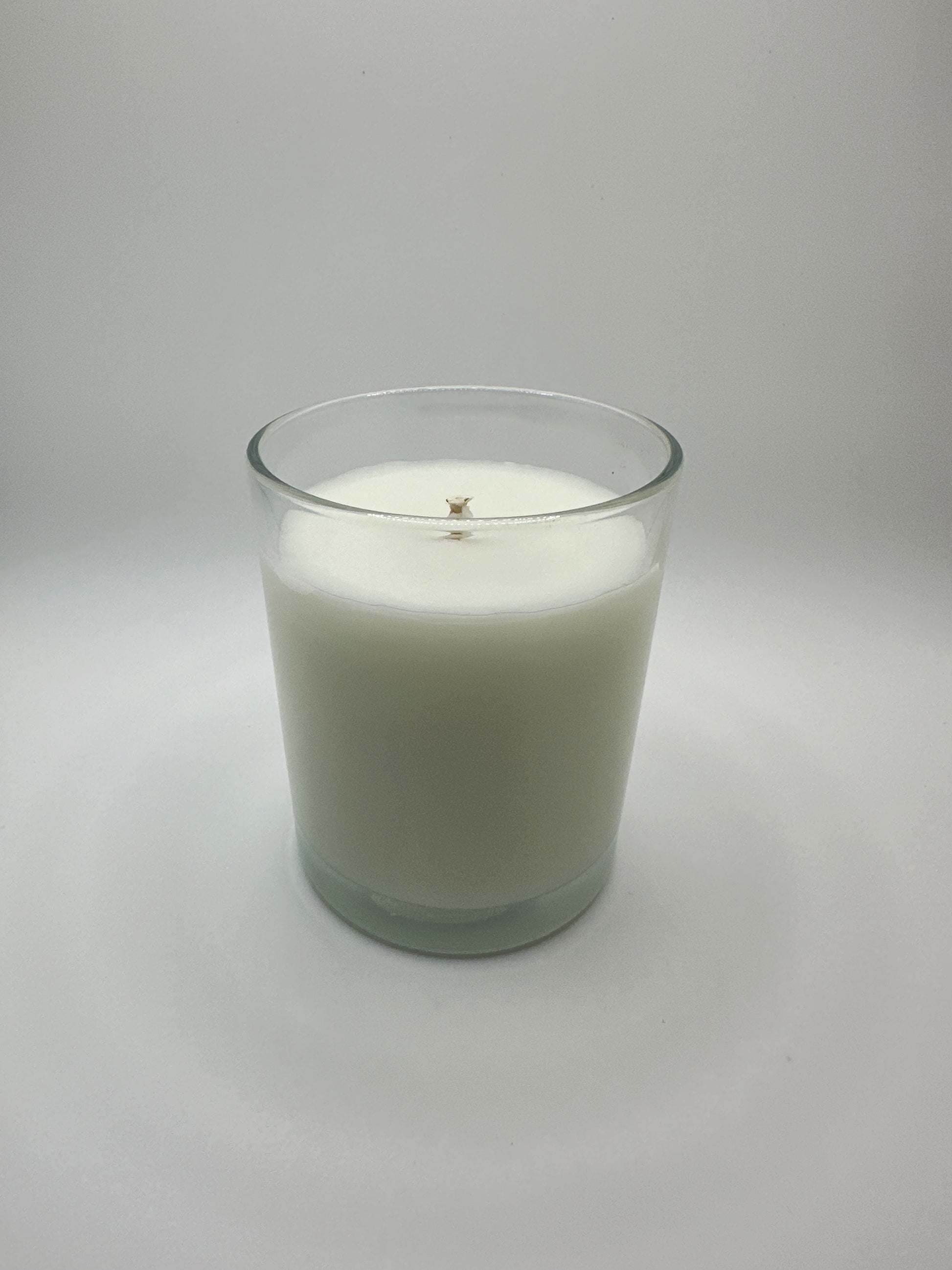 SANDALWOOD COAST — 7oz Apricot Coconut Wax