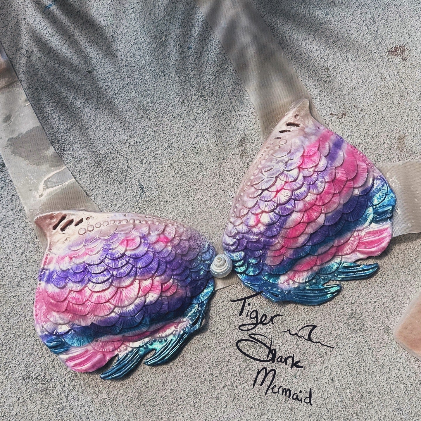 Shark Top Slot, Cup Sizes B,C,D,DD, &DDD
